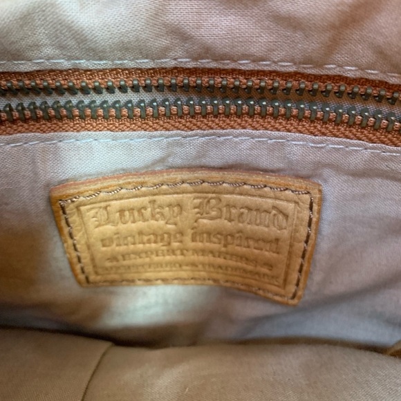 Lucky brand creamy white crochet bag. GREAT condition. Boho large bag - Picture 3 of 5